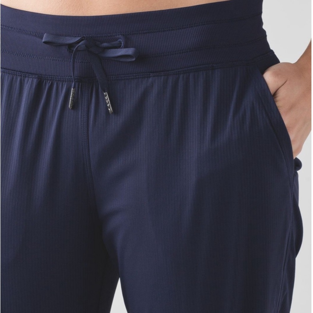 Lululemon Studio crop II